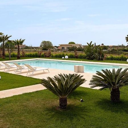 Villa Paradiso With Private Pool, Bbq Area, Huge Garden And Free Parking Modica Bagian luar foto