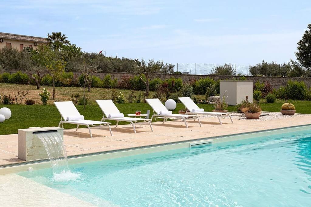 Villa Paradiso With Private Pool, Bbq Area, Huge Garden And Free Parking Modica Bagian luar foto